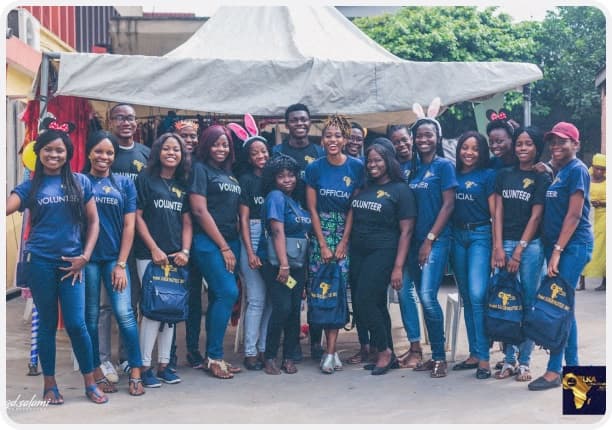 image of guys volunteering 